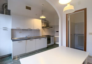 e8da7aa9-344a-4bbc-ba77-afcd37519855