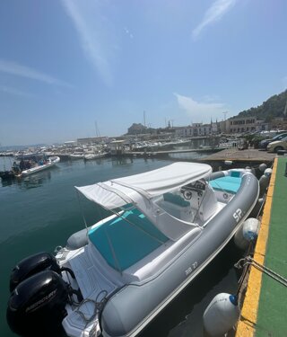 www.marysolrent.it Noleggio di yacht, barche, gommoni e accessori acquatici.