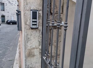 elettricista%20allarme%20antifurto%20siracusa%20arenella%20(2).jpeg elettricista%20allarme%20antifurto%20siracusa%20arenella%20(2).jpeg