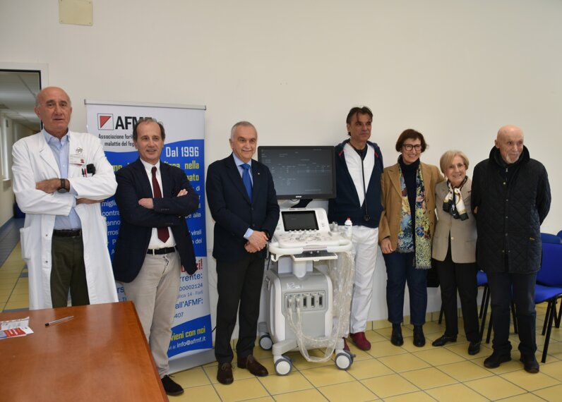 Donazione da parte dell'AFMF all'UO di Medicina Interna di Forl di un ecografo.