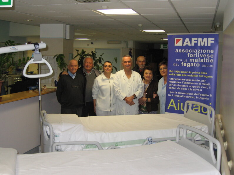 Il presidente della AFMF con il consiglio e il personale in Ospedale a Forl