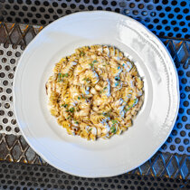Fusilli crema di parmigiano e gocce di balsamico