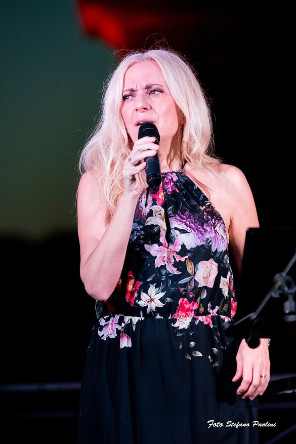 messenger_creation_dec39553-8e49-4105-9963-05c6be4b5340.jpeg messenger_creation_dec39553-8e49-4105-9963-05c6be4b5340.jpeg