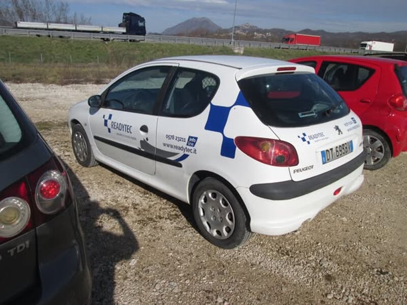 peugeot-208-van