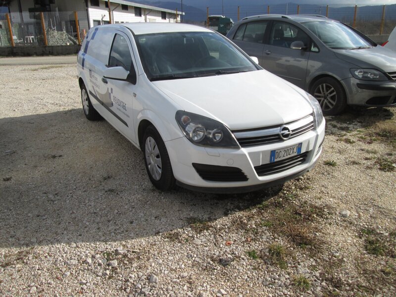 opel-astra-van