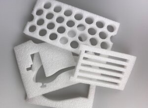 lastre_fustellate-su-misura-disegno-fori-scansi-tagli-forme-protezione-interno-scatola-kit.jpeg lastre_fustellate-su-misura-disegno-fori-scansi-tagli-forme-protezione-interno-scatola-kit.jpeg