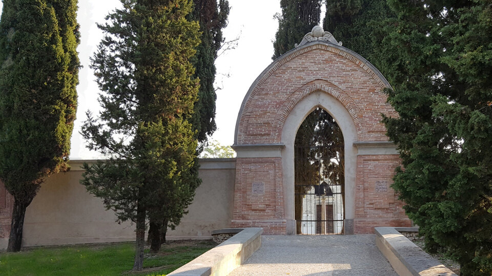 5b894b7d-e3e8-4b42-9f96-044789219891 5b894b7d-e3e8-4b42-9f96-044789219891