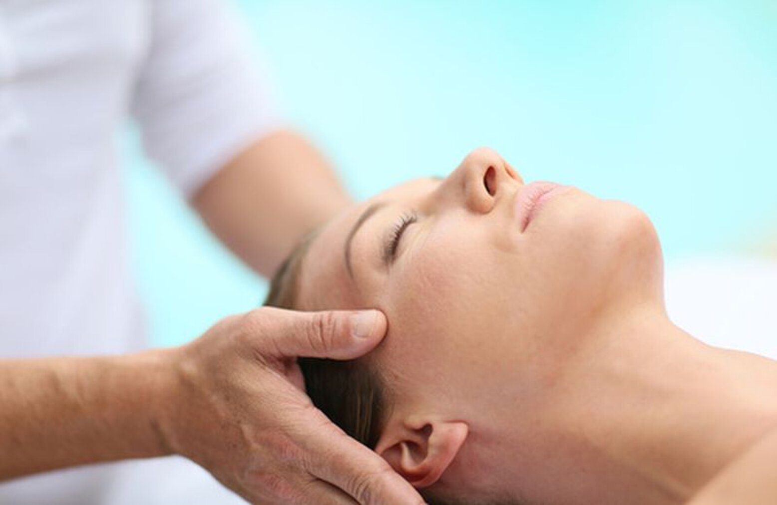 L'osteopatia�� una medicina alternativa�che consiste nella manipolazione di tutte le parti del . . .
