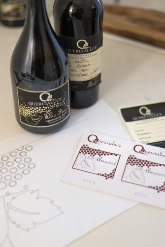 elena-amodeo_amo_wine-label_vino-toscana_quercialuce_3.jpeg