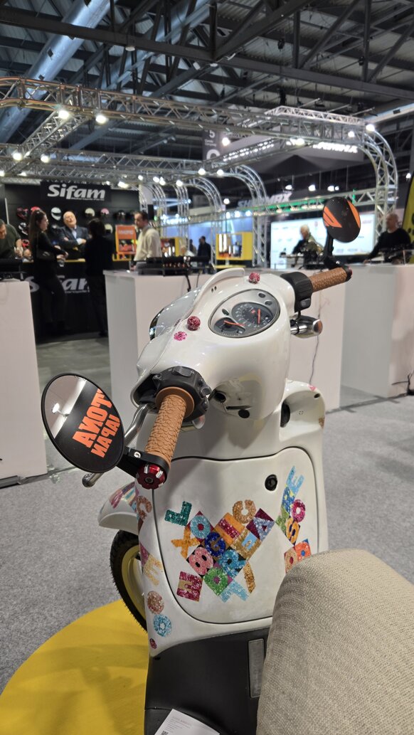 elena-amodeo_eicma_art-scooter_moto (3).jpeg