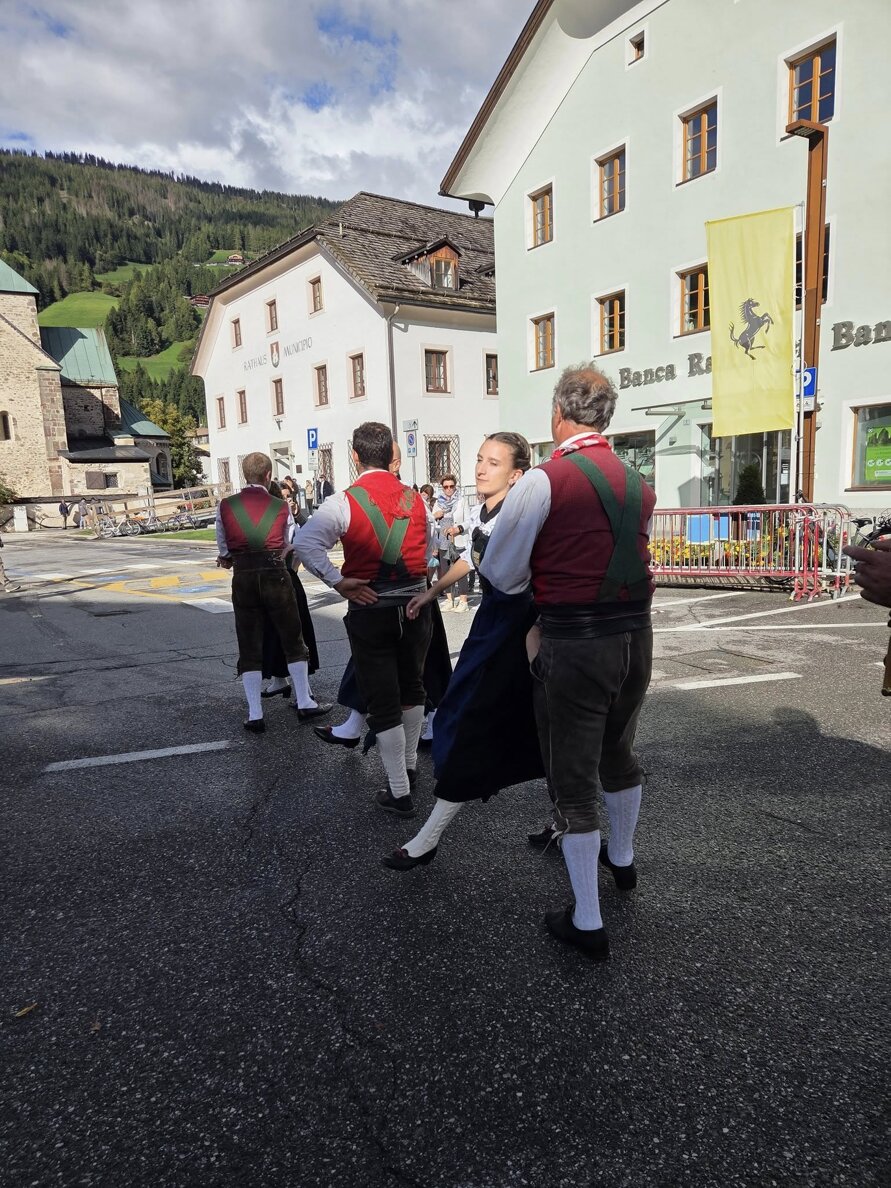 caval4.jpeg caval4.jpeg