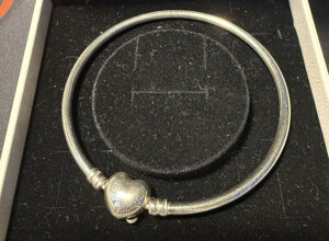 anello_04.jpeg anello_04.jpeg