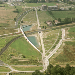 nuovo%20polo%20della%20moda%20reggio%20emilia nuovo%20polo%20della%20moda%20reggio%20emilia