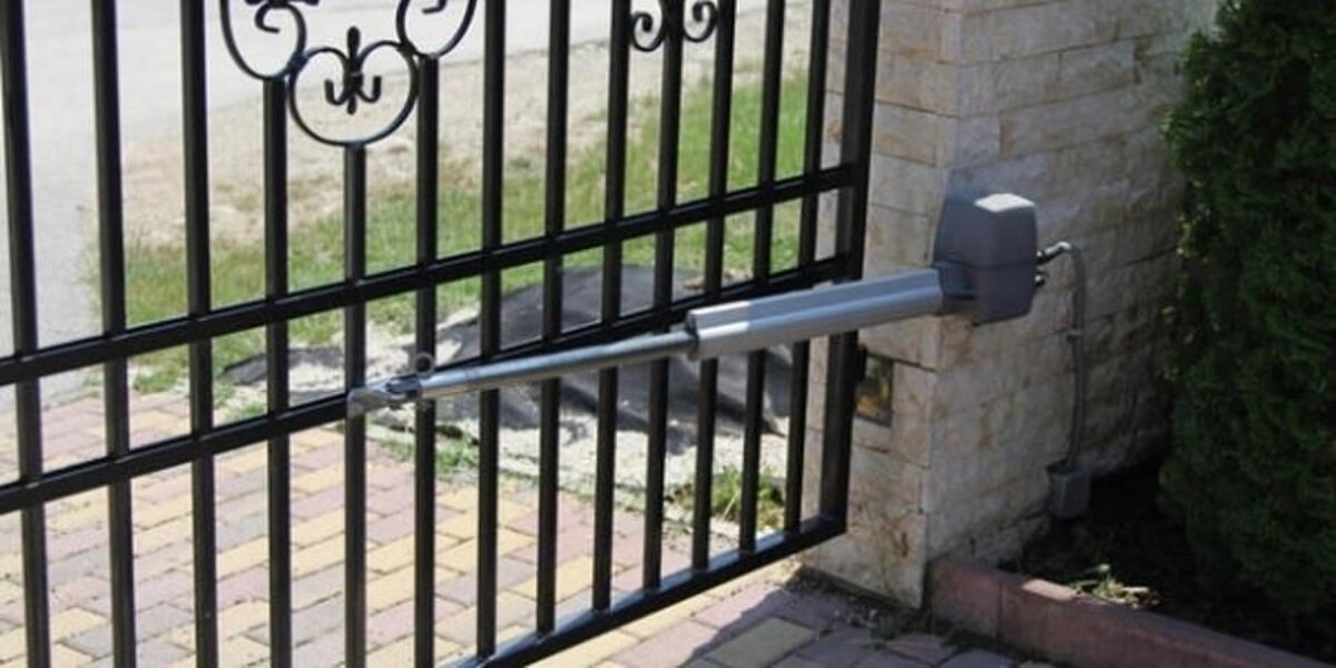 Automazione di cancelli, serrande e portoni