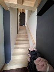 mezzano_dimora_dajana_scale_di_ingresso.jpeg