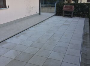 cortile%20pietra%205.jpeg