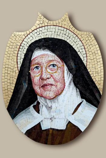 eyJlbiI6Ik1vc2FpY28gTWFkcmUgTHVpc2l0YSJ9