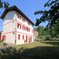 Susegana | Zona collinare Casale con parco