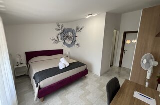 img_9085.jpeg img_9085.jpeg