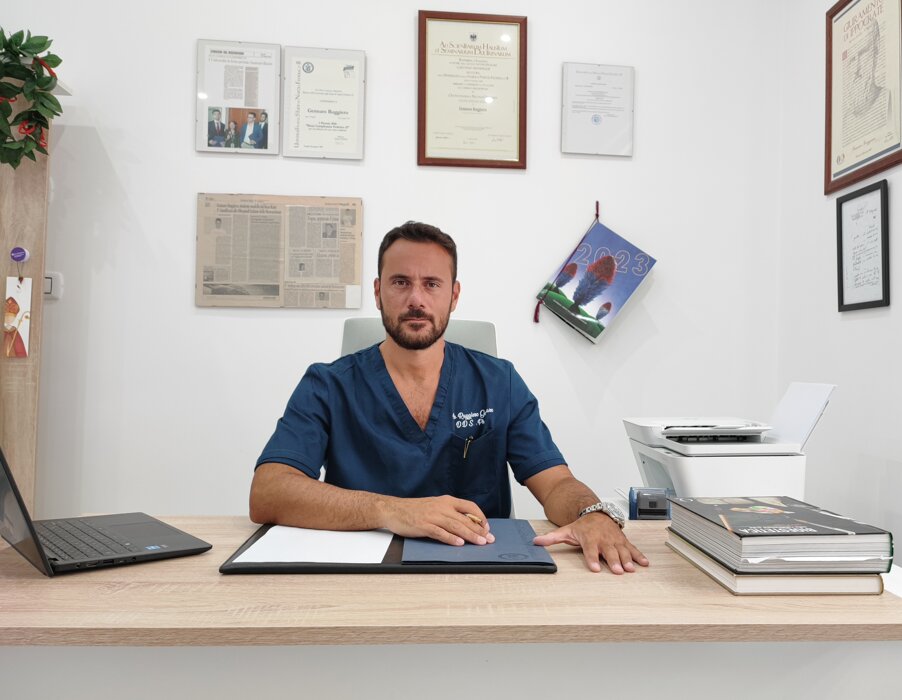 Dott. Gennaro Ruggiero odontoiatra