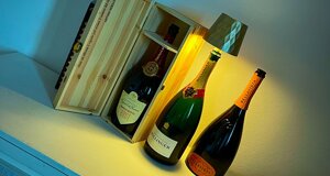 champagne.jpeg champagne.jpeg