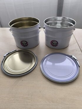 secchiello 3 litri conico.jpeg secchiello 3 litri conico.jpeg