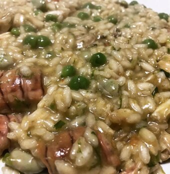 Risotto alle canocchie e pisellini di stagione bio