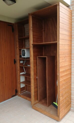 Armadio a muro ripostiglio