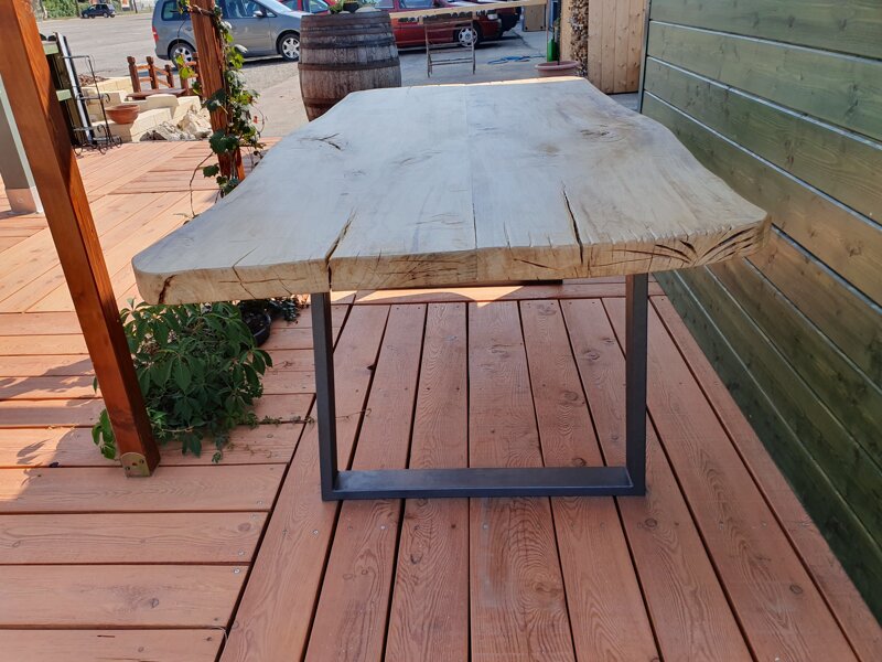 Vedi in tavoli e panche Vedi in tavoli e panche