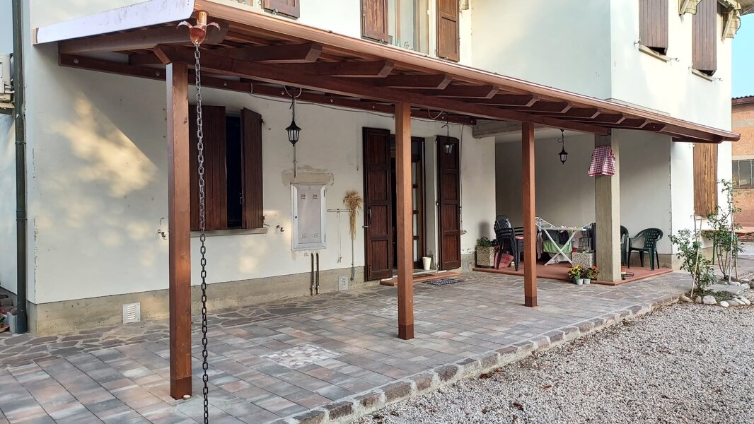 Vedi in coperture in legno Vedi in coperture in legno