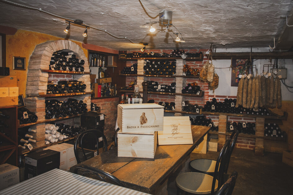 em_i8787.jpeg em_i8787.jpeg