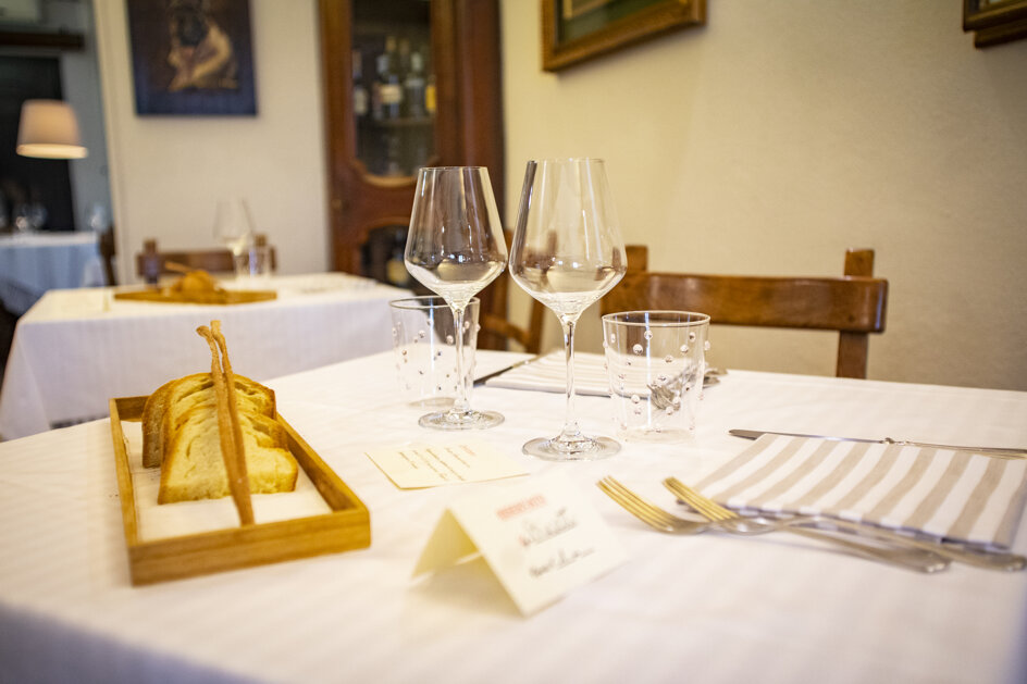 em_i1789.jpeg em_i1789.jpeg