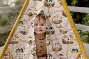 sleepy-animals-girl_tent_mockup.jpeg sleepy-animals-girl_tent_mockup.jpeg