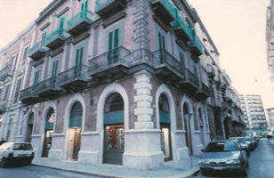 ANGOLO VIA B.BARLETTA ANNI 80
