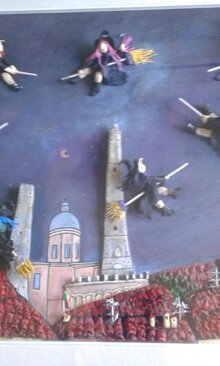 Volo delle streghette Luce pittorica cm.38x52con cornice cm. 70x55