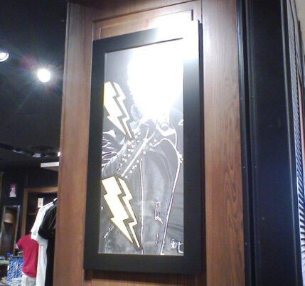 2573-ascot, billy idol quadro (negozio d'abbigliamento con esposto il quadro di billy idol)20140629-0004.jpeg