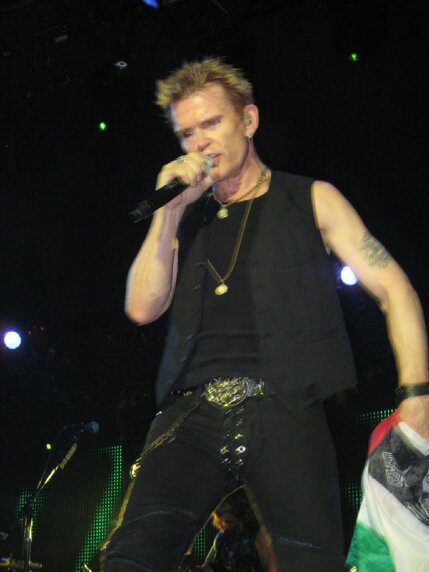 billy idol idolize yourself tour 2008 (90,1) (4).jpeg