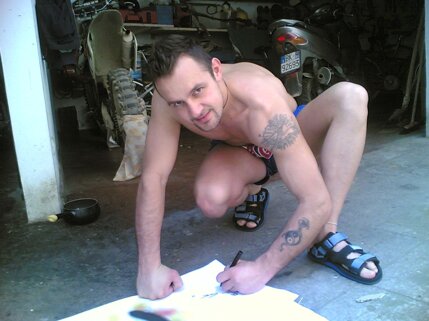 e94371f5c103c9068769629aeed148573507ca1d