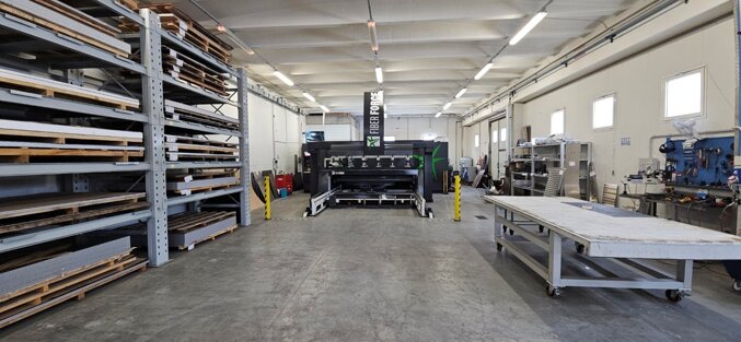 Reparto taglio laser lamiera presso Lamec Officine a Sogliano al Rubicone