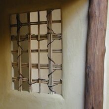 Casa Wakita - intonaco di calce argilla e paglia