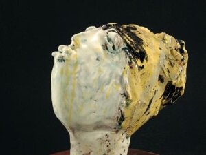 Ceramica ossido rame e smalti. Anno 2007. cm. 22x25x12
