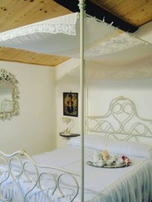 letto a baldacchino
