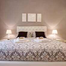 Goldie flat Bedroom