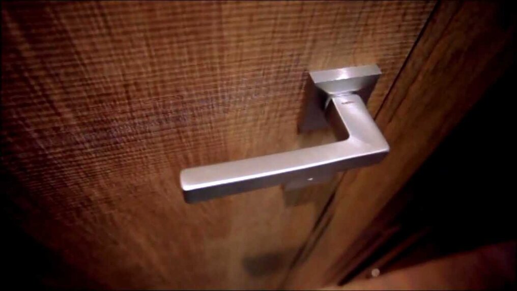 porta-marrone-sfumata.jpeg porta-marrone-sfumata.jpeg