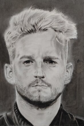 dries mertens canvas / cm 70 x 50 cm / charcoal / graphite