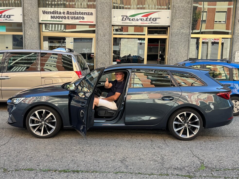 seat leon sw usata.jpeg