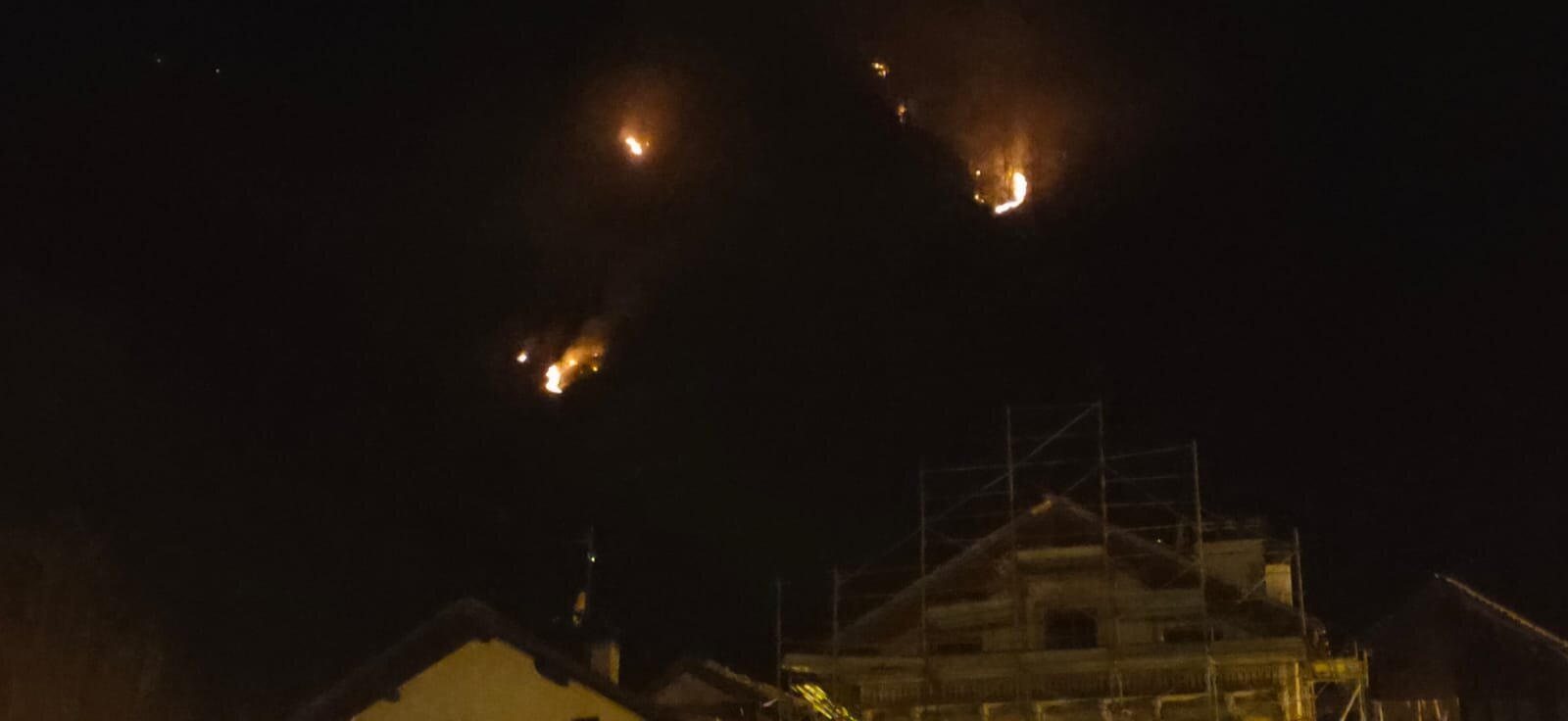 Incendio sotto la croce - 31.12.2021