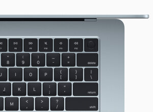 apple-macbook-air-desk-view-250305_big.large.jpeg
