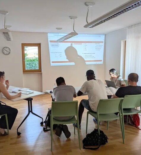 imgi_35_pxl_20250611_143516265.jpeg imgi_35_pxl_20250611_143516265.jpeg