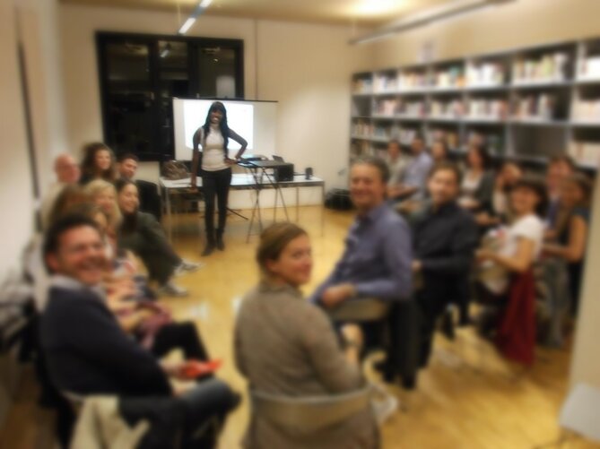 Corso di portoghese brasiliano online in Italia con l'insegnante madrelingua Raquel Santana